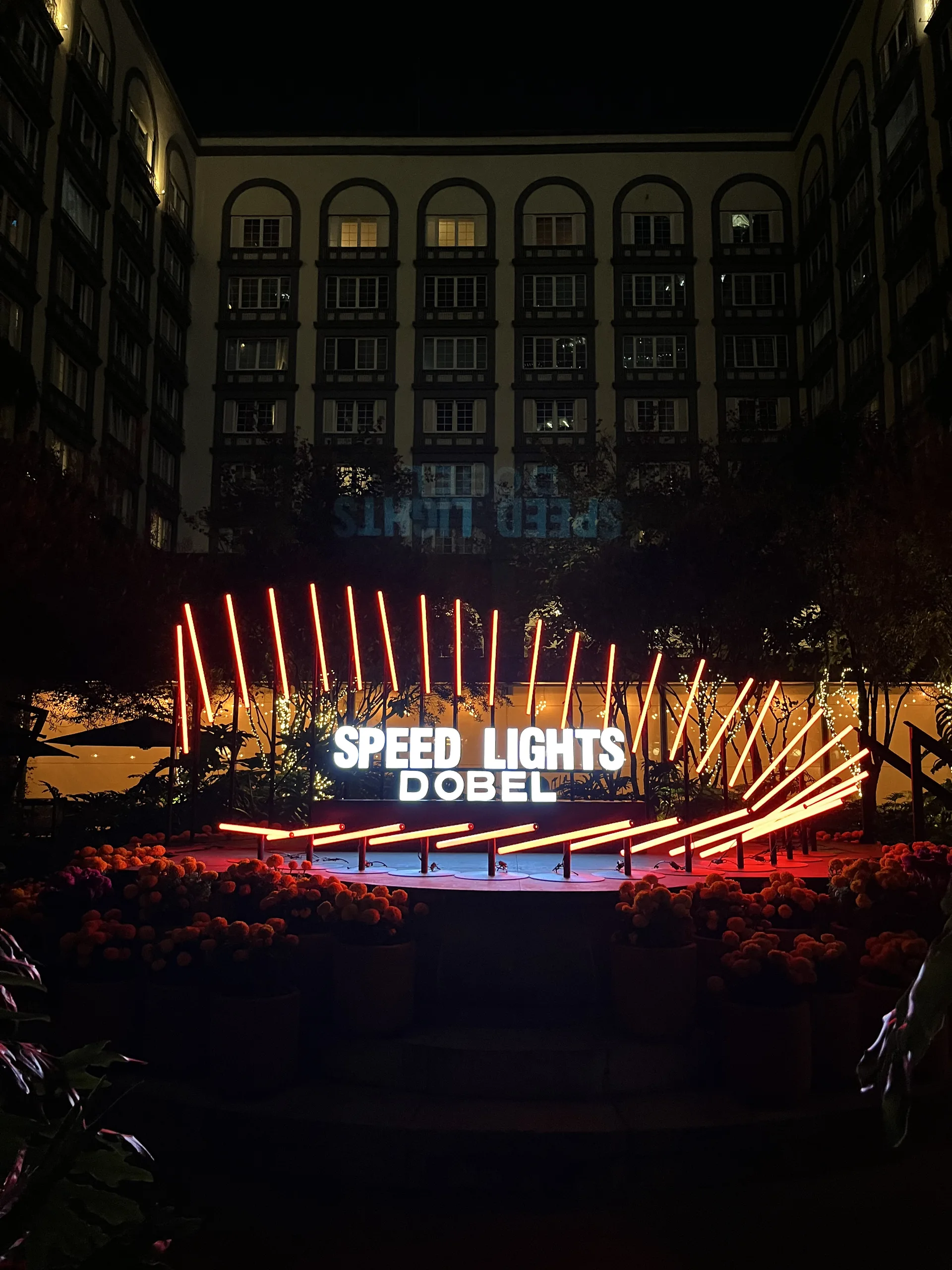 Speedlights By DOBEL - Fórmula 1 Four Seasons CDMX — imagen 1